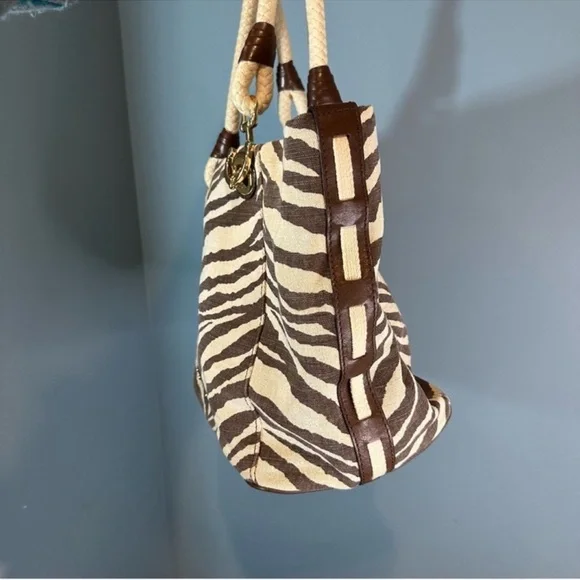 Michael Kors Marina Anchor Rope Tiger Print Shoulder Canvas Tote (+ Dust Bag) - Picture 7 of 12